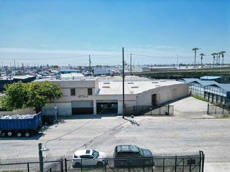 Industrial space for Sale at 1760 E 15th St in Los Angeles