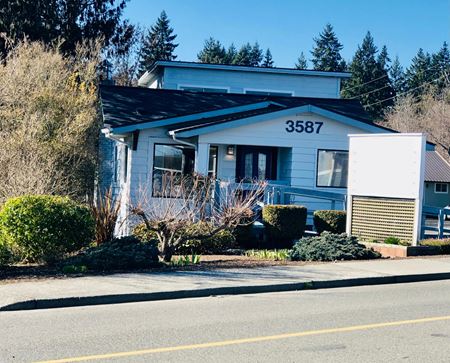 Stand Alone Office Building for Lease - Silverdale