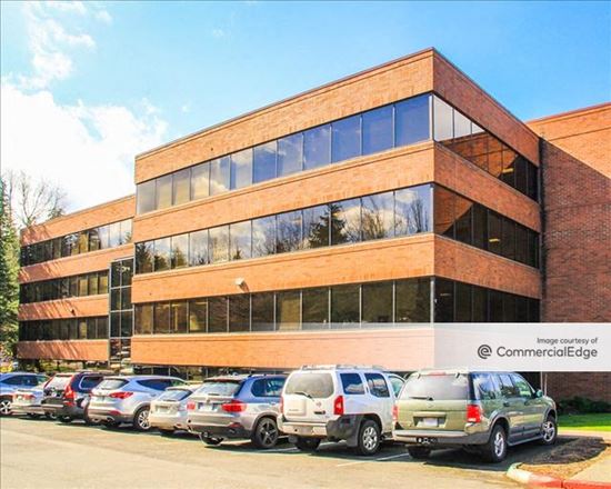 Ridgewood Corporate Square