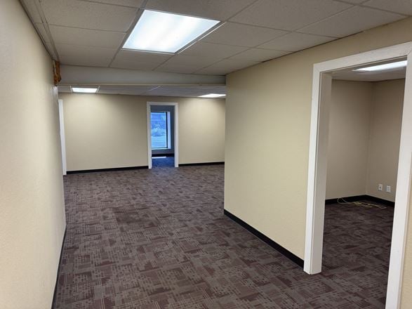 105 Corporate Woods Cir