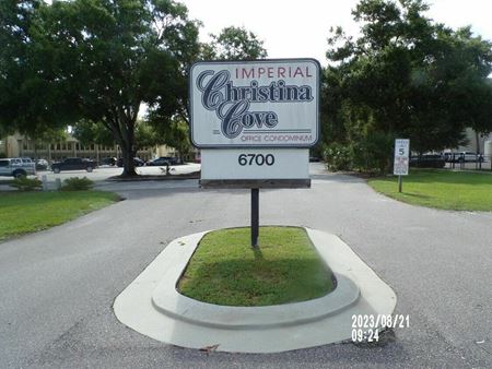 Commercial space for Rent at 6700 S Florida Ave Ste 14 in Lakeland
