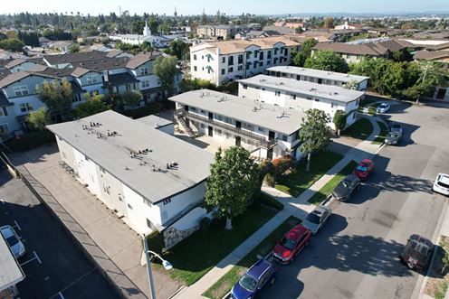 119-135 S Fahrion Pl