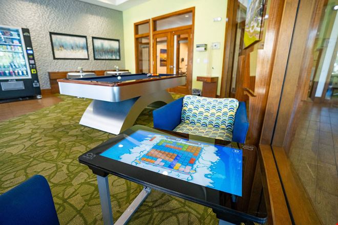 Apt CoWork - at The Marq Highland Park