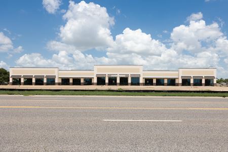 Photo of commercial space at 1037 Texas 46 in New Braunfels