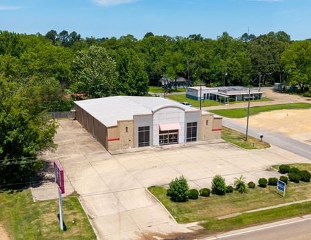 Retail space for Rent at 145 N School St in Bearden