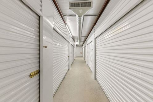 LAKESIDE STORAGE