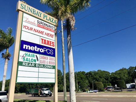 Commercial space for Rent at 2424 Manatee Ave E  in Bradenton