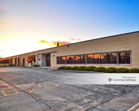 Photo of commercial space at 3600 West Pratt Avenue in Lincolnwood