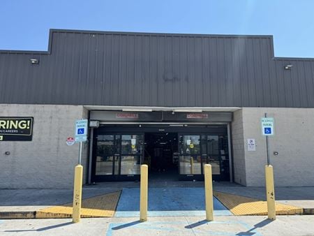 Retail space for Rent at 8201 Earhart Blvd in New Orleans
