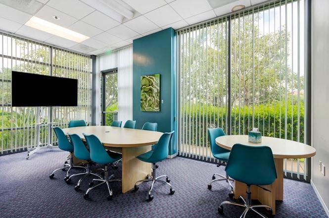Hera Hub - Irvine Coworking