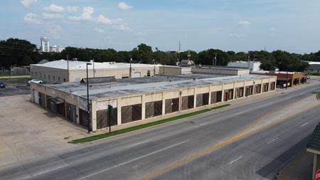 Commercial space for Rent at 444-470 N. Seneca  in Wichita