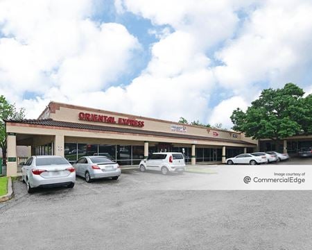Retail space for Rent at 7517 Cameron Road in Austin