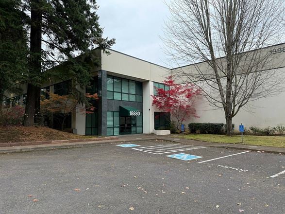Columbia Stone - Industrial Building with Fenced Yard