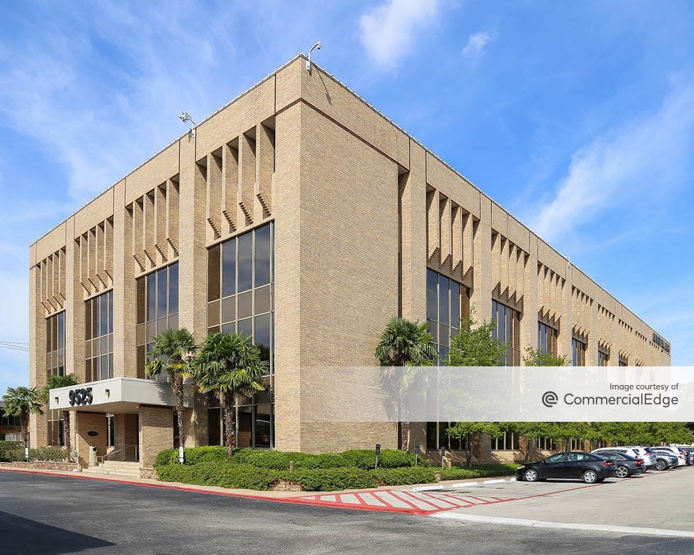 Bunker Hill Building - 9525 Katy Fwy, Houston, TX | CommercialSearch