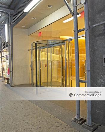 1385 Broadway