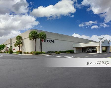 Photo of commercial space at 20507 South Dixie Hwy in Cutler Bay
