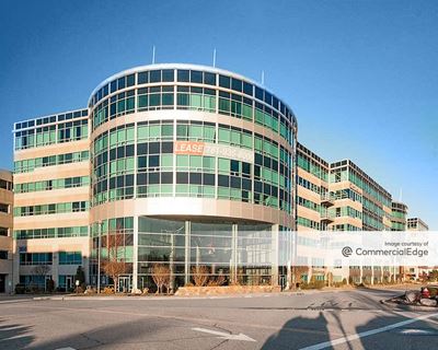 Cummings Executive Suites - Woburn at TradeCenter 128