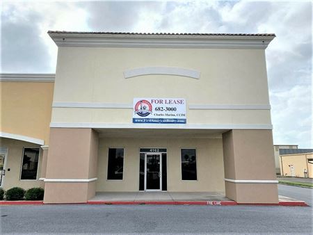 Photo of commercial space at Crosspoint Business Center in Edinburg