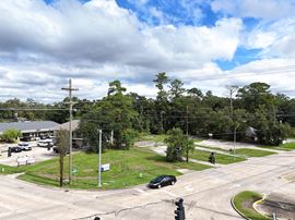 Corner Lot At A Signalized Intersection