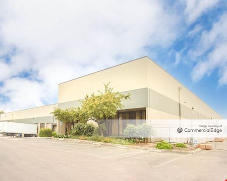 Shaw Commerce Center-4603 - Fresno