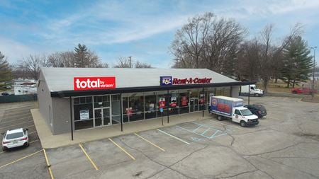 Retail space for Sale at 43167-43169 Van Dyke Ave in Sterling Heights