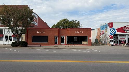 Delano Retail