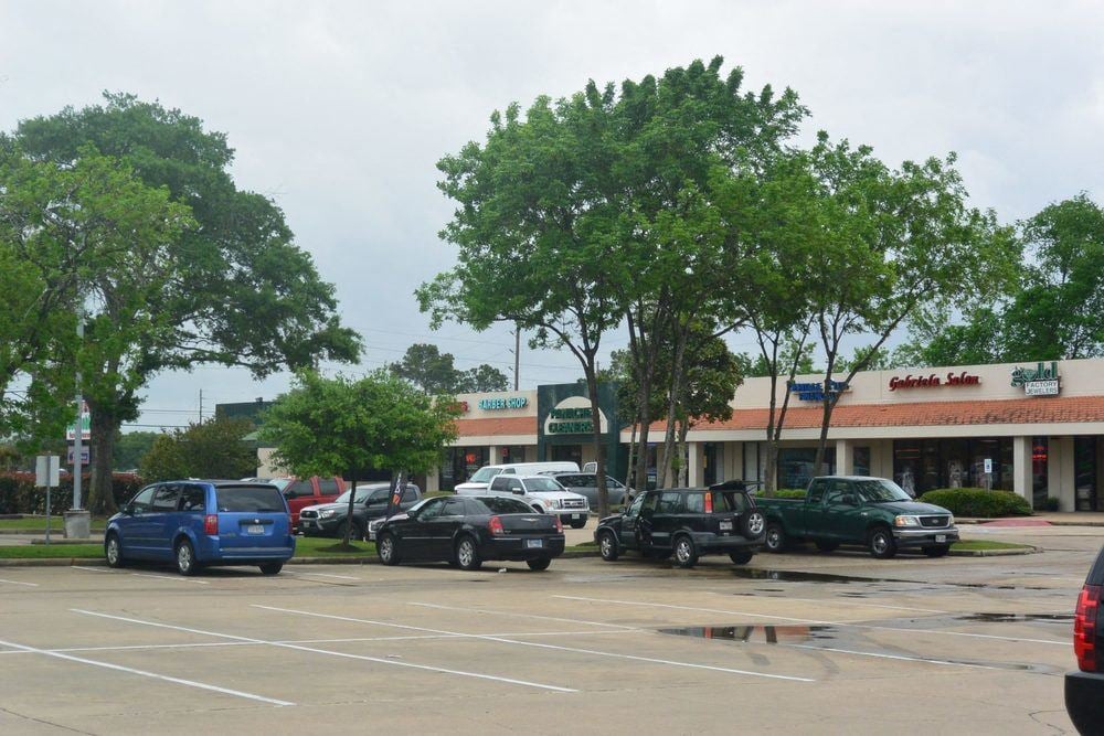 CY-FAIR PLAZA SHOPPING CENTER