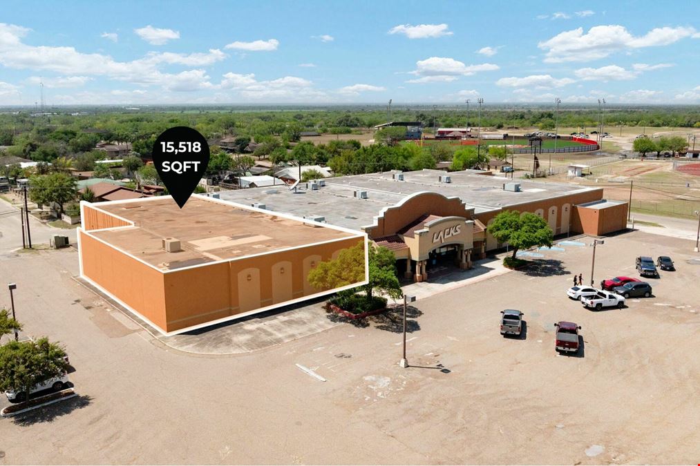 15,518 SF RETAIL SPACE