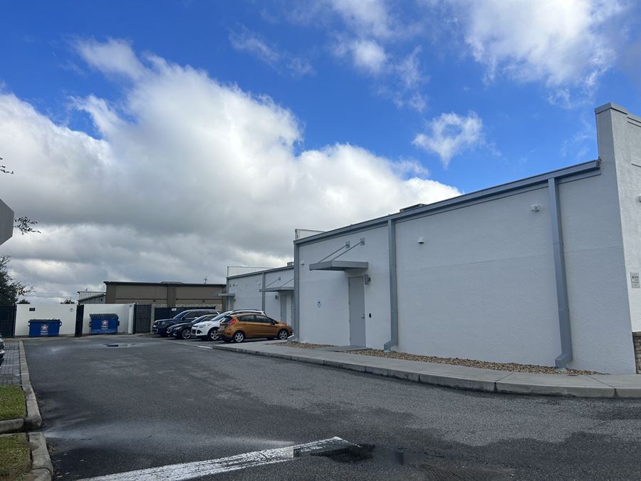 County Road 540A Retail Center