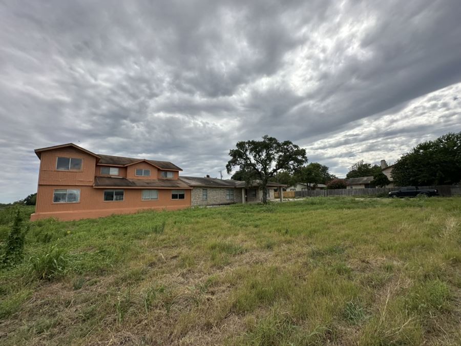 6628 Crestway Dr