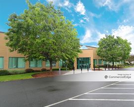 Trumbull Corporate Center