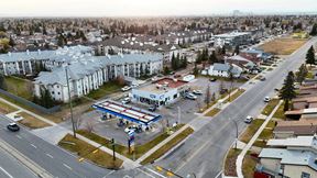 Pinewood Plaza