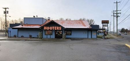 Former Hooters Restaurant - Roseville
