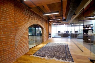 285 Riverside Ave