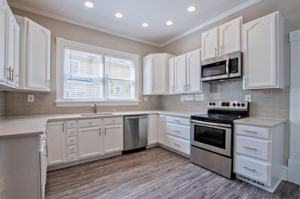 Recently Renovated 8-Unit Apartment Steps From Marietta Square