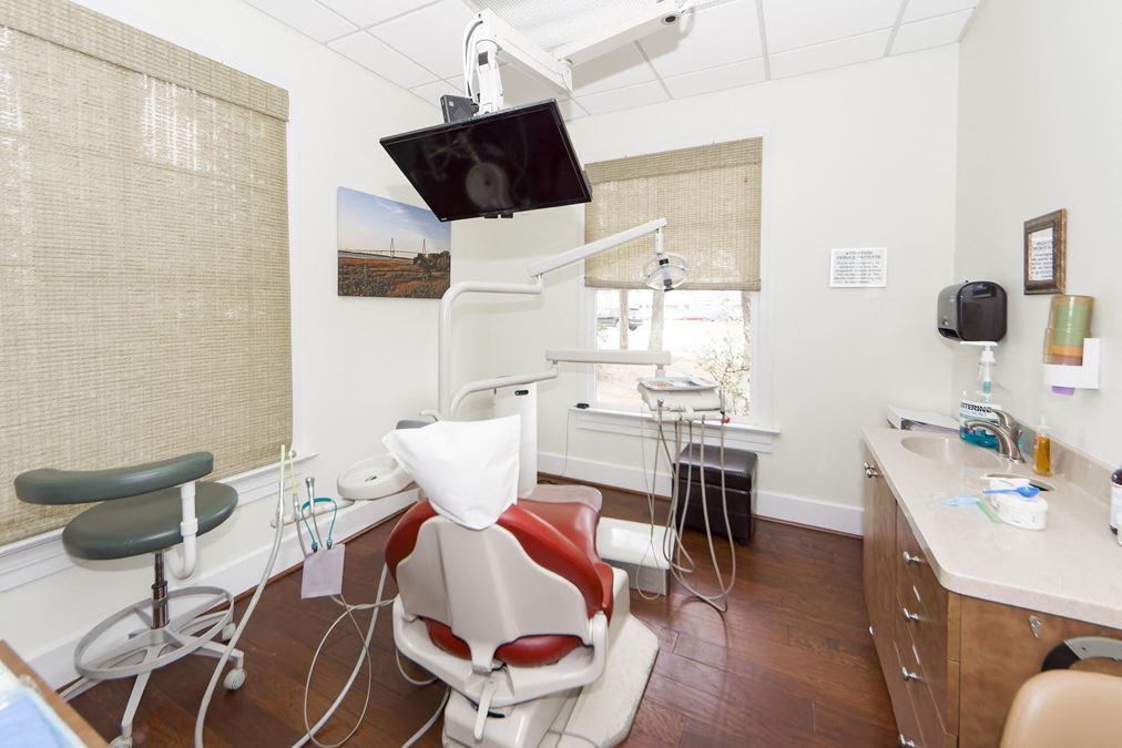 Commercial Sale Dental or Medical Office Building for Sale