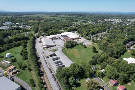 Photo of commercial space at 351 Station Road in Berryville