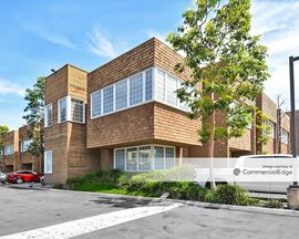1001 Dove Street