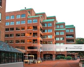 Braddock Metro Center