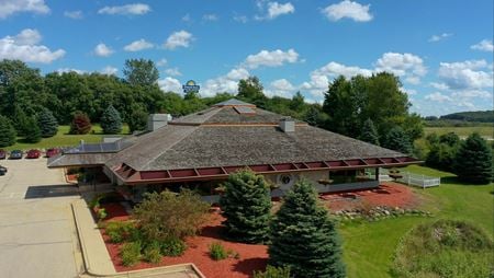 Retail space for Sale at 710 Glover Ln in Johnson Creek