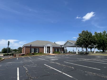 Photo of commercial space at 2700 South Saint Peters Parkway in St. Peters