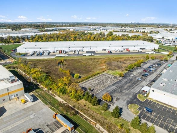 Rickenbacker Commerce Crossing 1