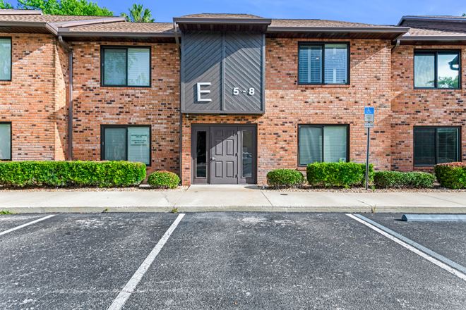 555 W Granada Boulevard E7