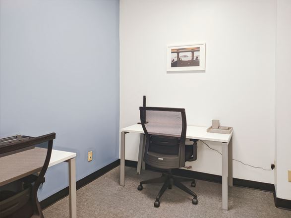 HQ - Waukesha - 259 W Broadway