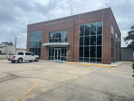 Photo of commercial space at 383 Highlandia Dr. in Baton Rouge