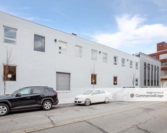 Factory 26 at 3 Crossings