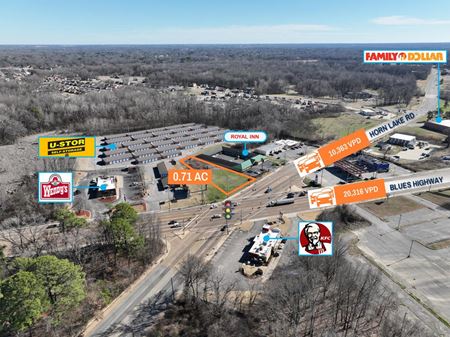 Photo of commercial space at 4010 Horn Lake Rd in Memphis