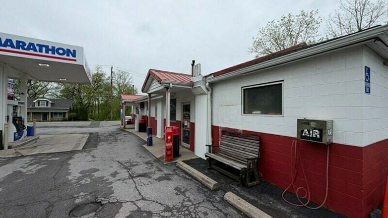 7195 Rapids Rd