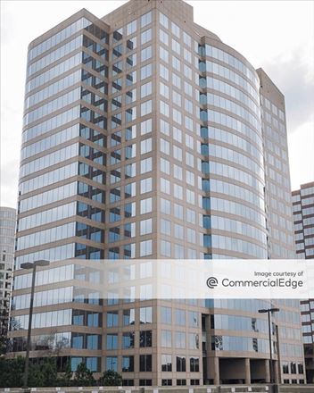 Atlanta Galleria Office Park - Galleria 300
