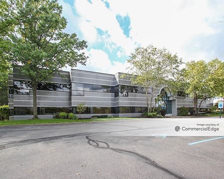 Commercial space for Rent at 695 Kenmoor Avenue SE in Grand Rapids